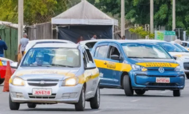 Autoescolas vão às ruas contra fim da obrigatoriedade para tirar CNH