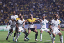Goiás quebra tabu, vence o Criciúma e volta ao G4 da Série B
