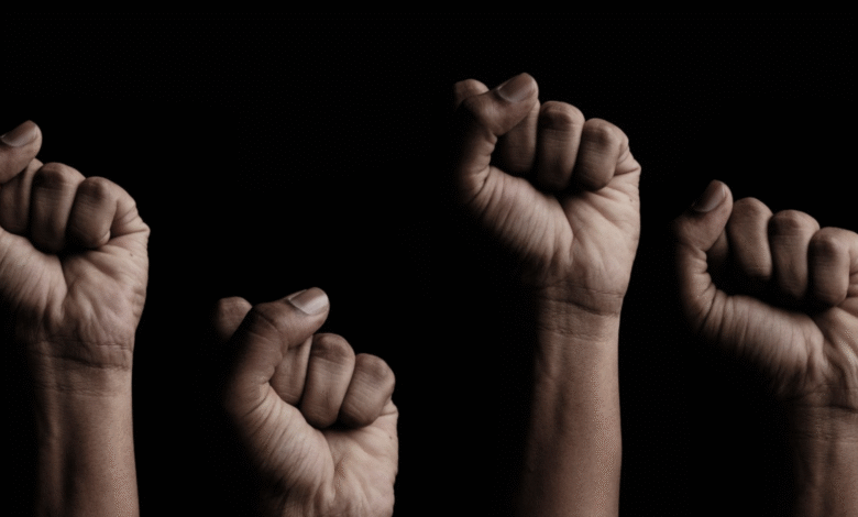 Homem é preso em Itaberaí por ofensas racistas durante jogo de baralho