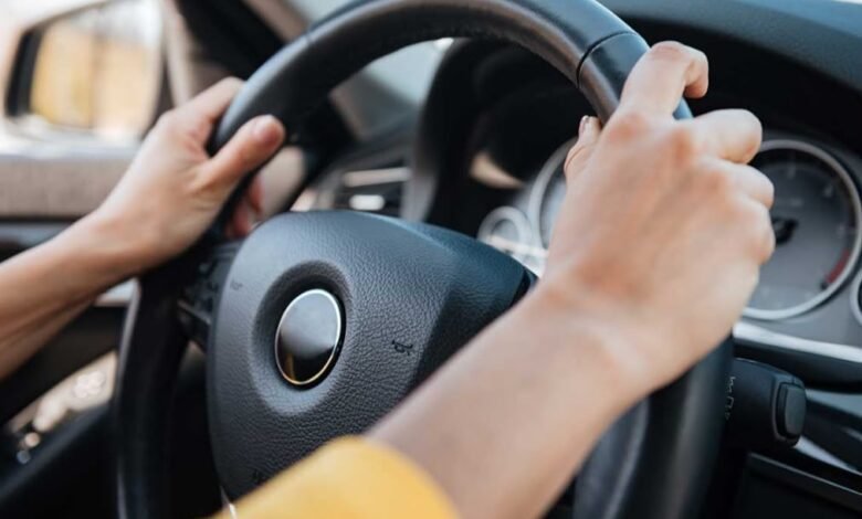 Homem é preso após esconder drogas no volante do carro, em Aparecida (Foto: divulgação)