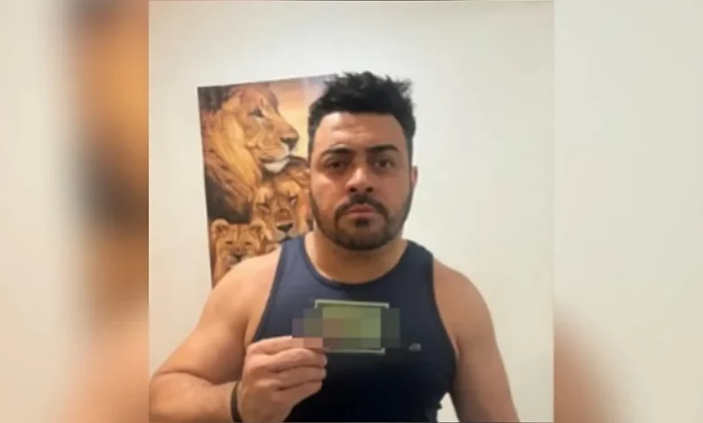 Lutador acusado de agredir adolescente corta tornozeleira e se entrega à polícia em Trindade