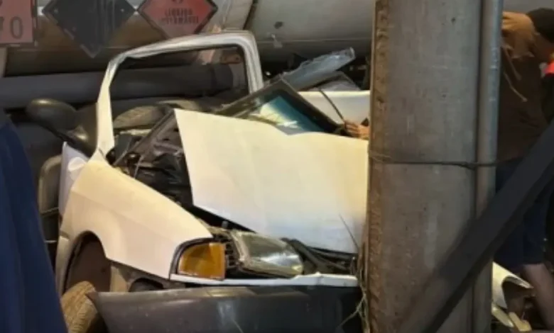 Motorista morre após carro ficar preso sob carreta no Anel Viário, em Aparecida
