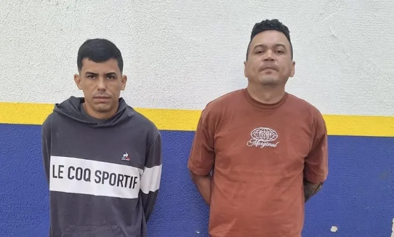 Motoristas de aplicativo são presos após armarem falsa ajuda para sequestrar e roubar passageiro em Goiânia