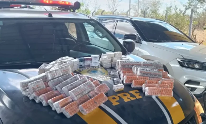 PRF apreende 2,2 mil ampolas de tirzepatida escondidas em carro na BR-060, em Guapó